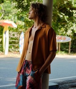 Camisa Boxy em Viscose com Textura bowling