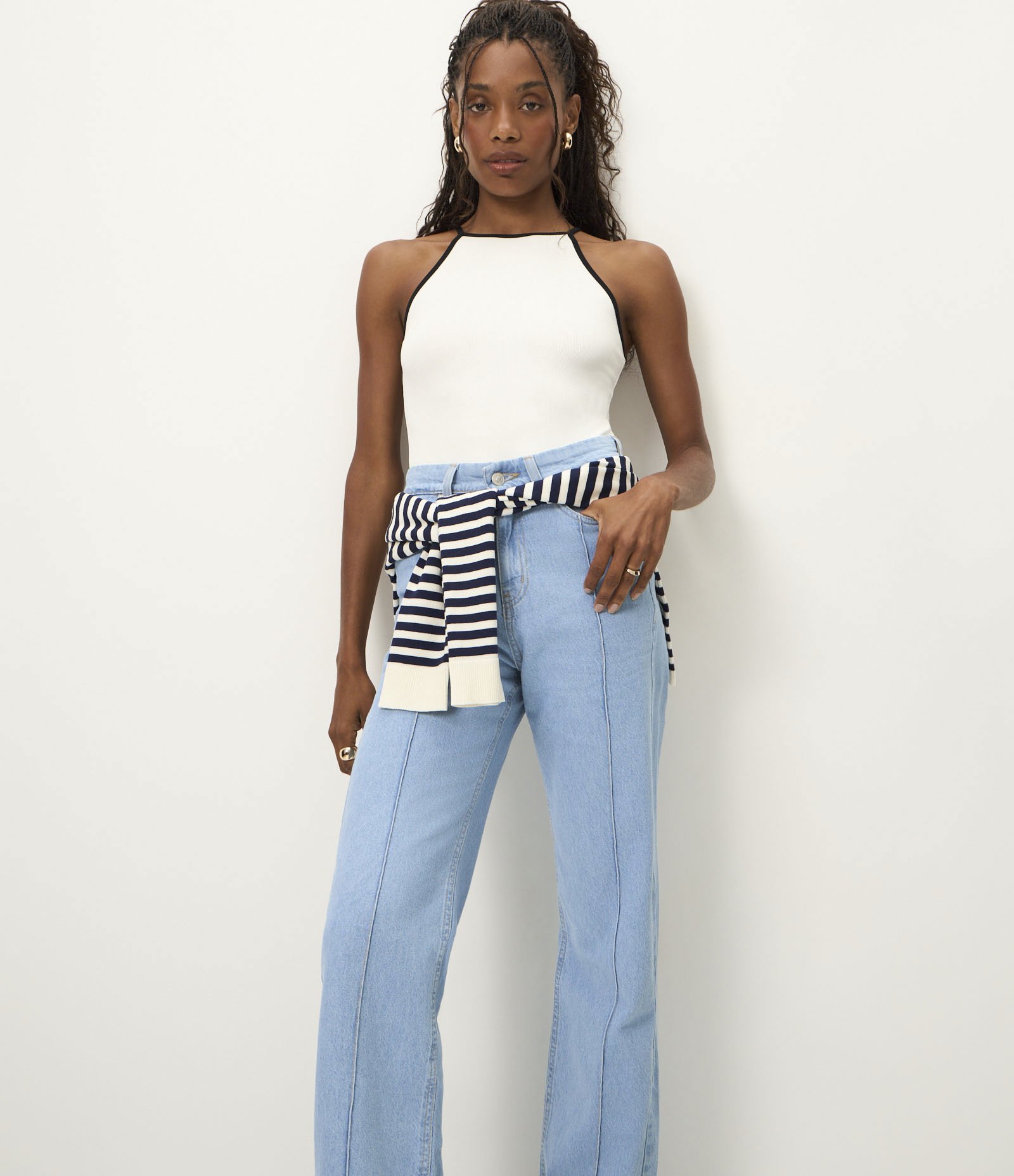 Calça Reta Comfort em Jeans com Costura Aparente Claro 2