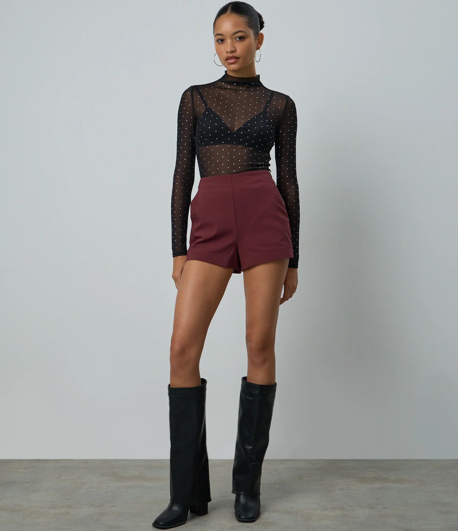 Blusa Manga Longa em Tule com Aplicação de Brilho Preto 2