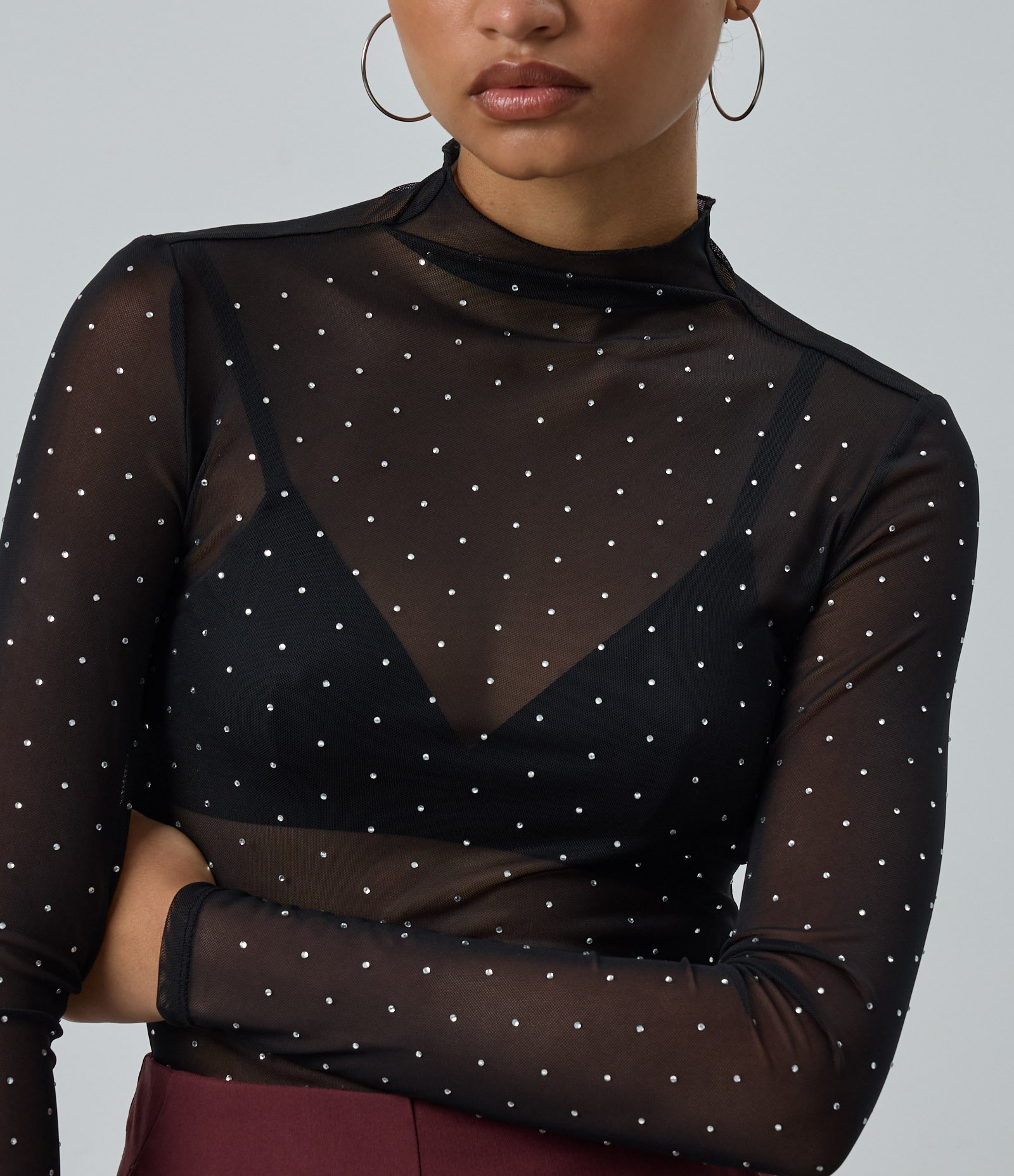 Blusa Manga Longa em Tule com Aplicação de Brilho Preto 3