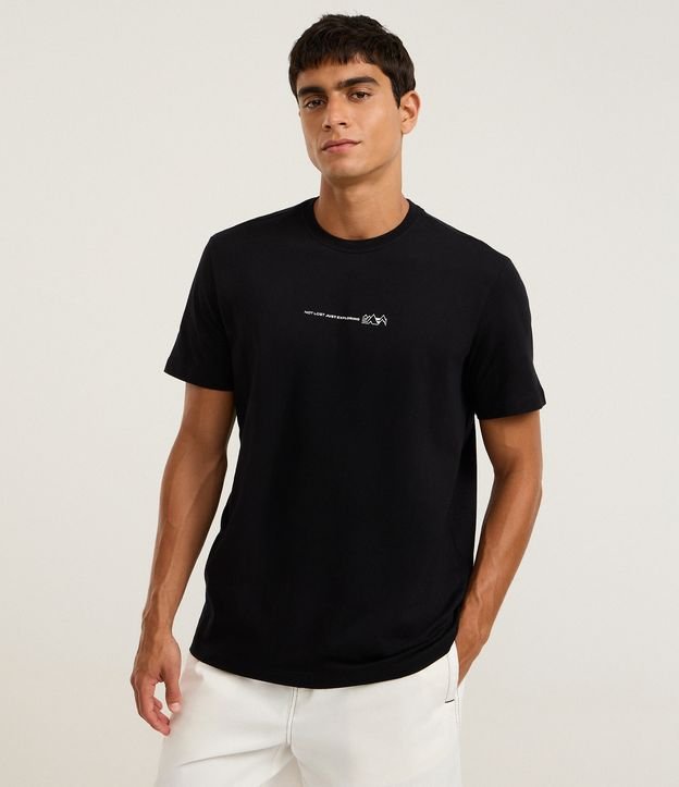 Camiseta Comfort em Algodão com Estampa Lettering Preto