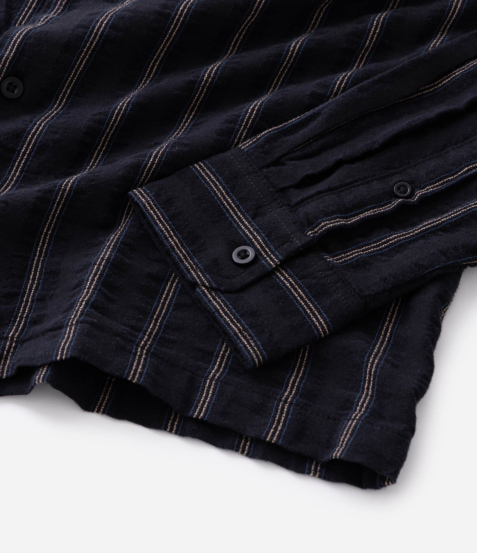 Camisa em Jacquard com Listra Vertical Preto 7