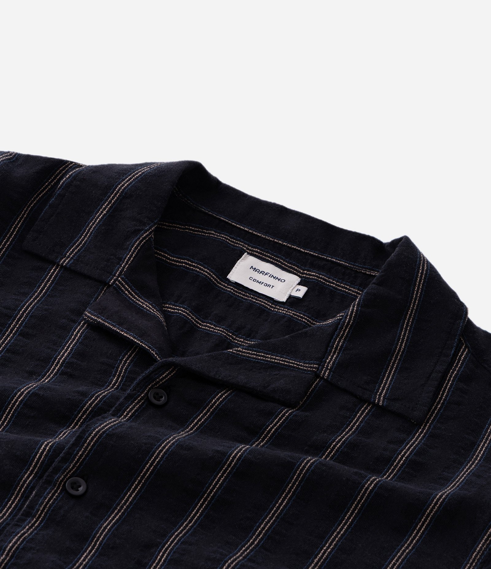 Camisa em Jacquard com Listra Vertical Preto 8