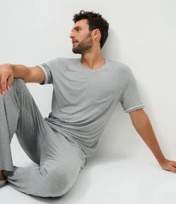Pijama Comfort em Viscose com Fundo Mescla