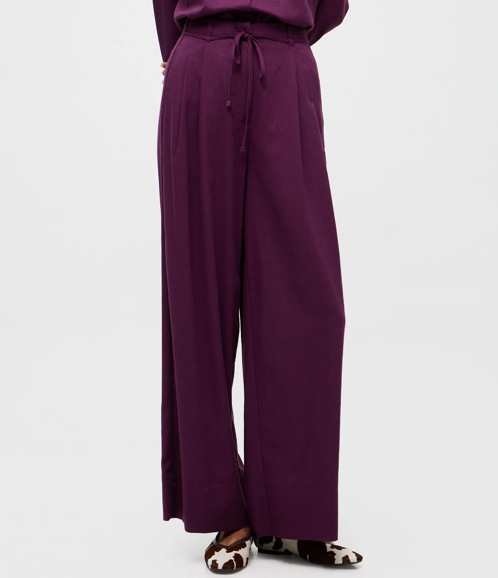 Calça Pantalona em Linho com Amarração Roxo 2