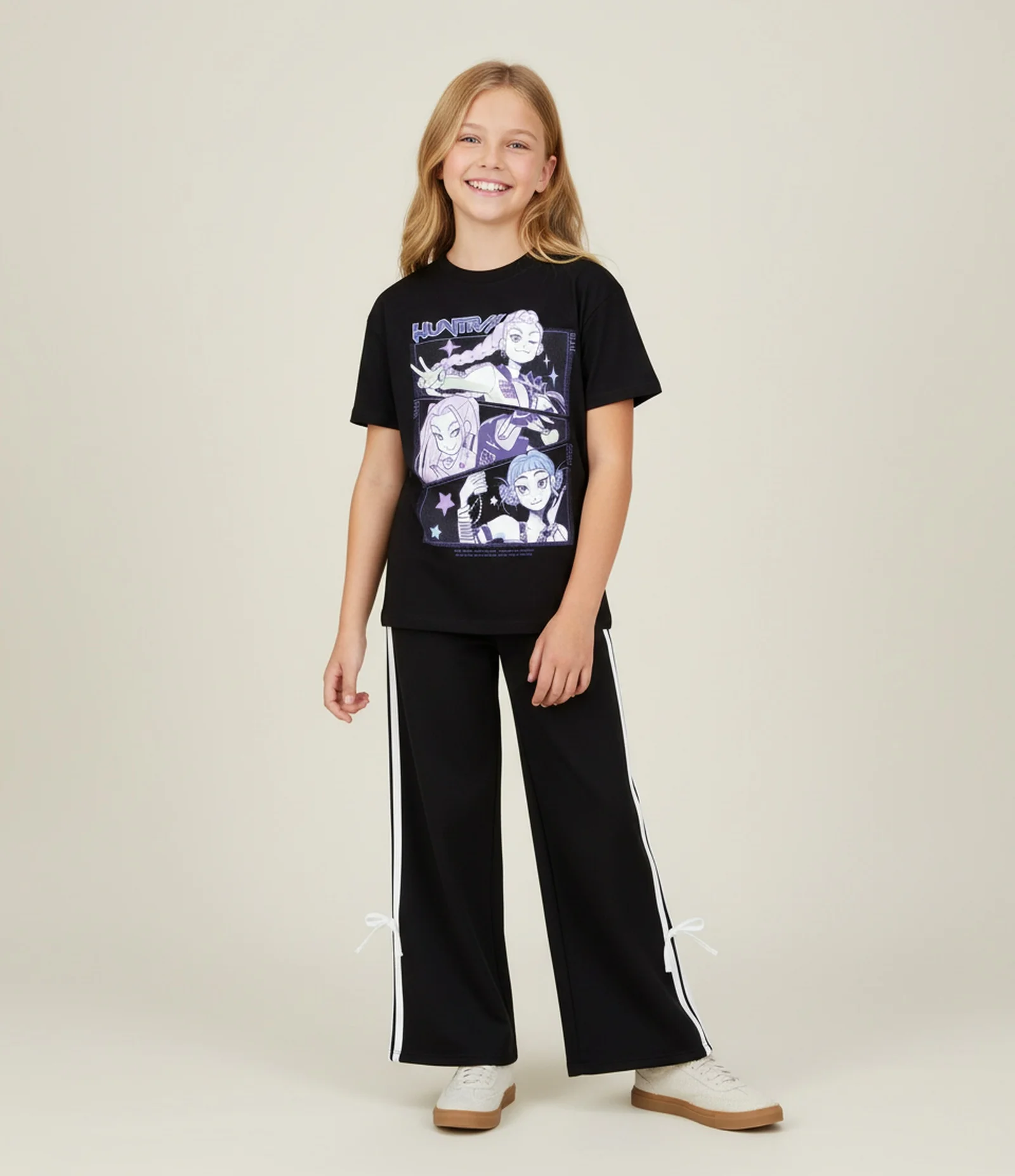 Camiseta Infantil Oversized com Estampa Guerreiras do k-pop - Tam 5 a 16 Anos Preto 1