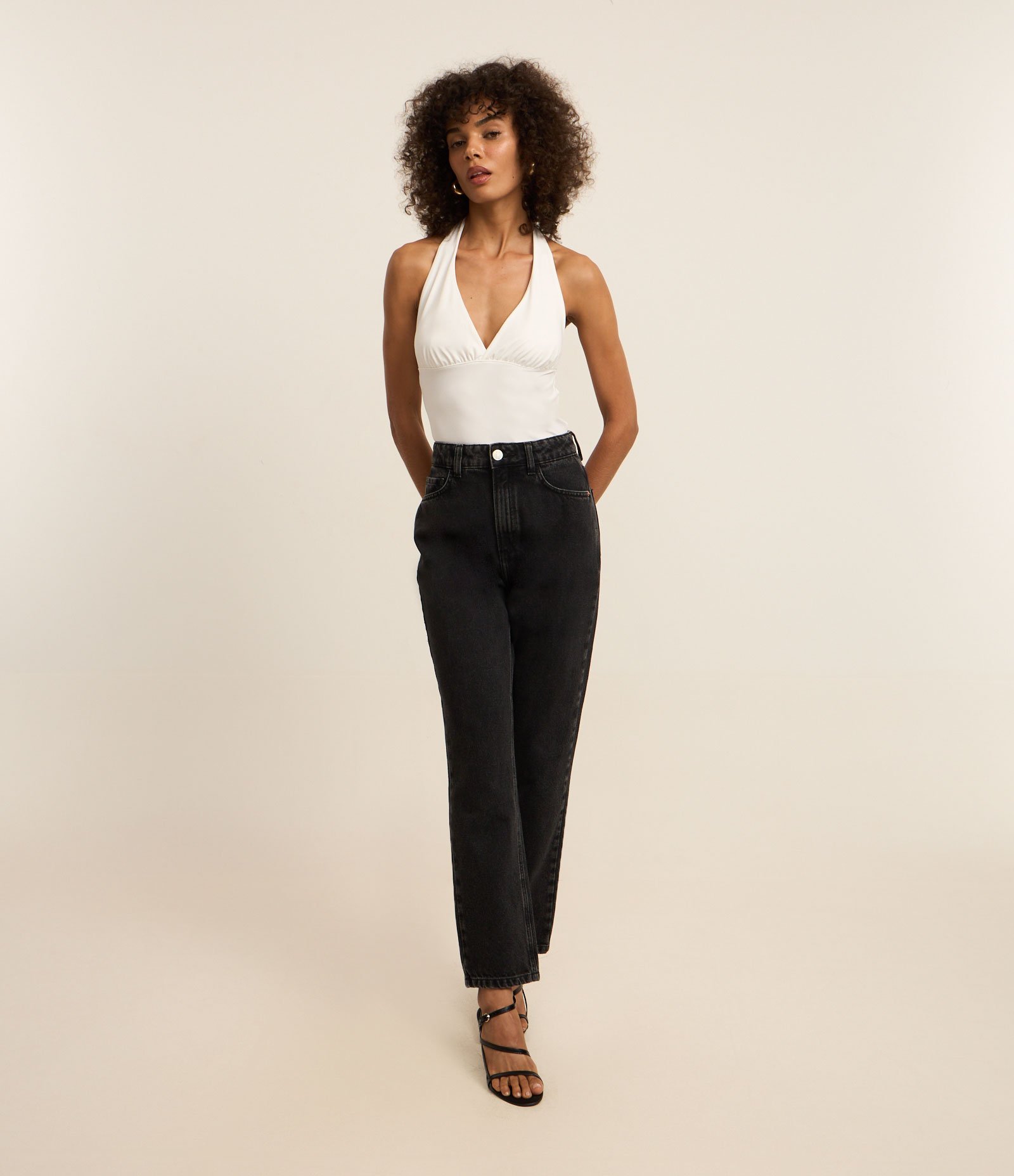 Blusa Frente Única em Poliamida com Decote V Branco 2