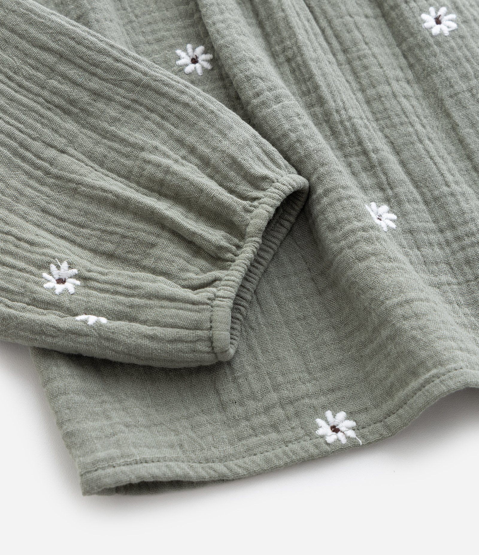 Conjunto Infantil de Blusa e Calça com Estampa de Florzinhas - Tam 1 a 4 Anos Verde 7