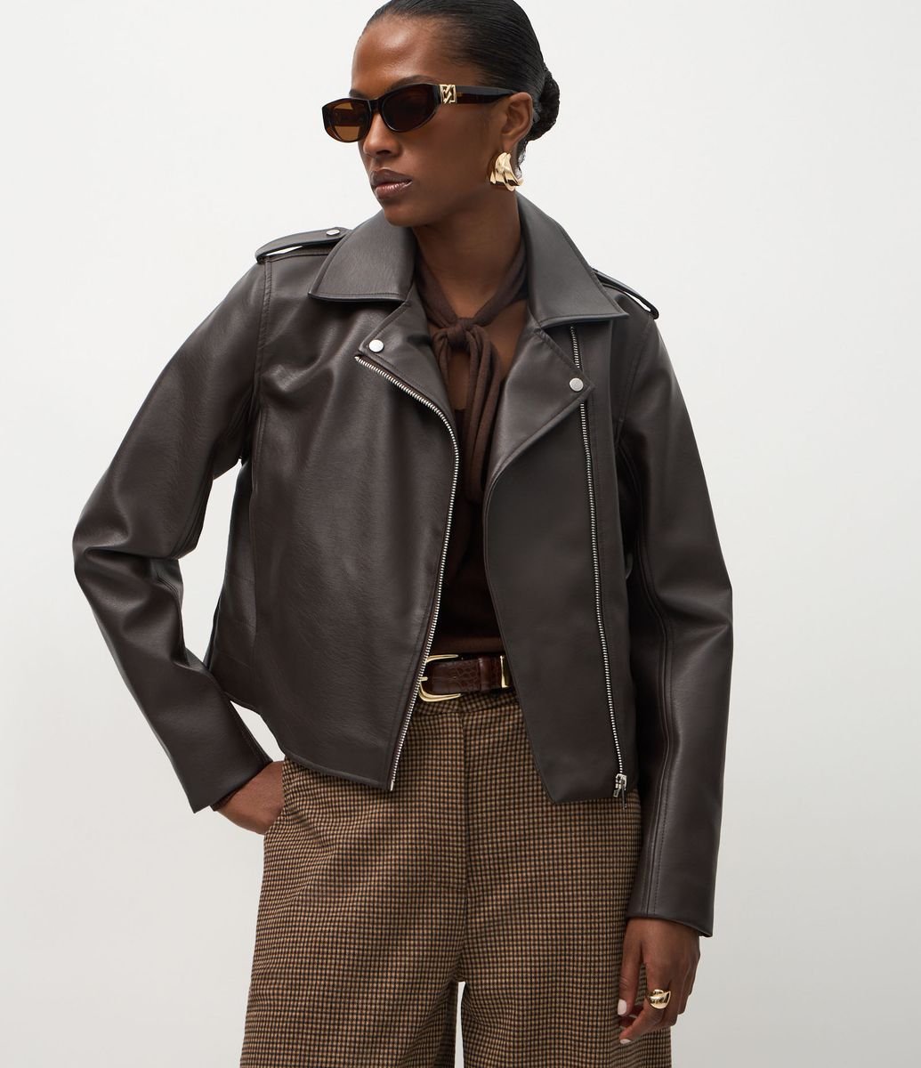 Jaqueta Leve em PU Estilo Biker com Zíper Marrom