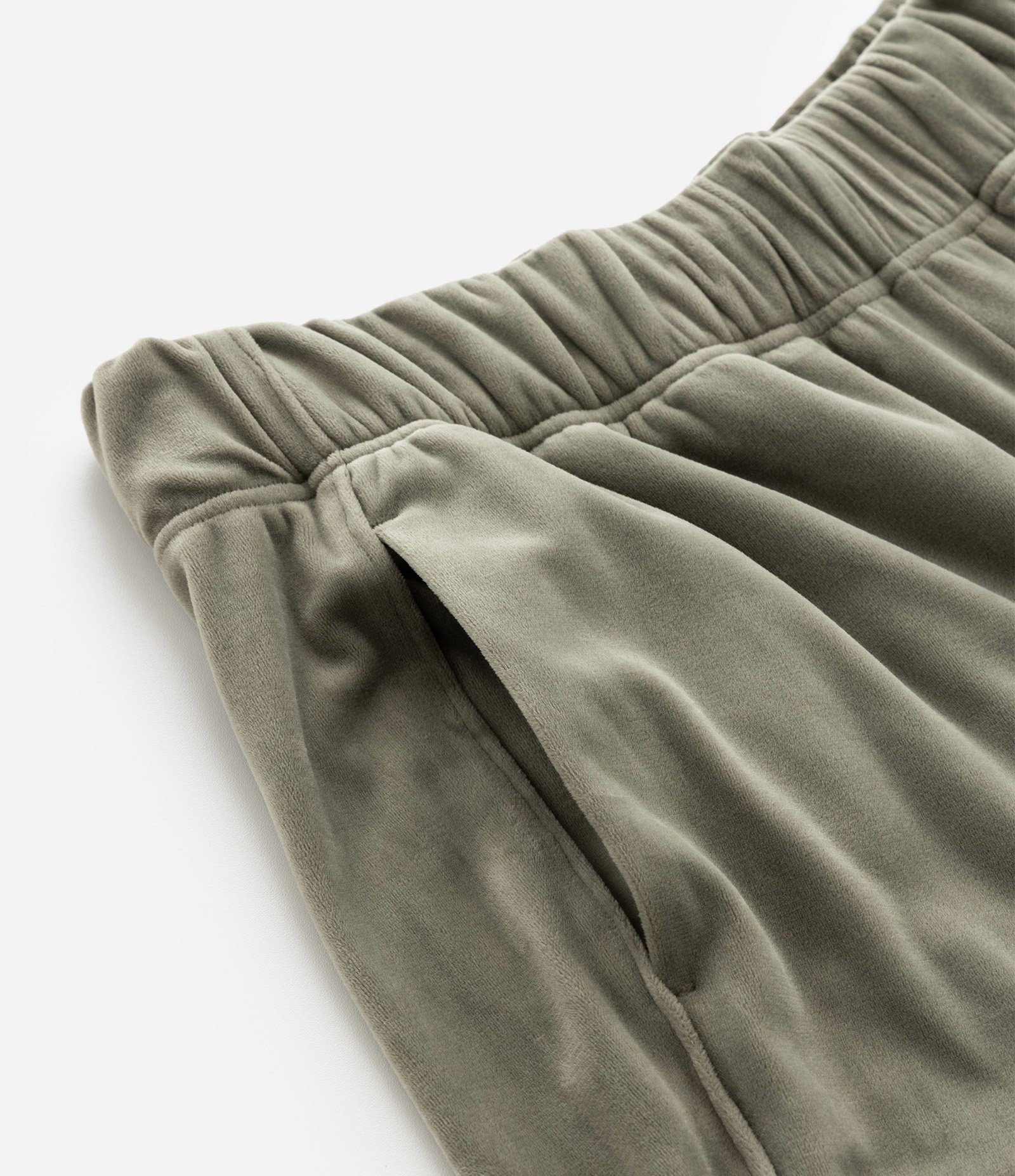 Calça Jogger Esportiva em Plush Curve e Plus Size Verde 5