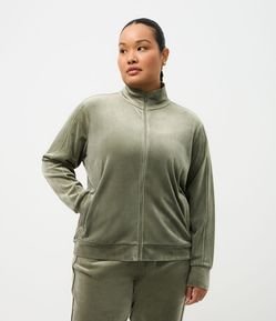 Jaqueta Esportiva em Plush Com Gola Alta Curve & Plus Size