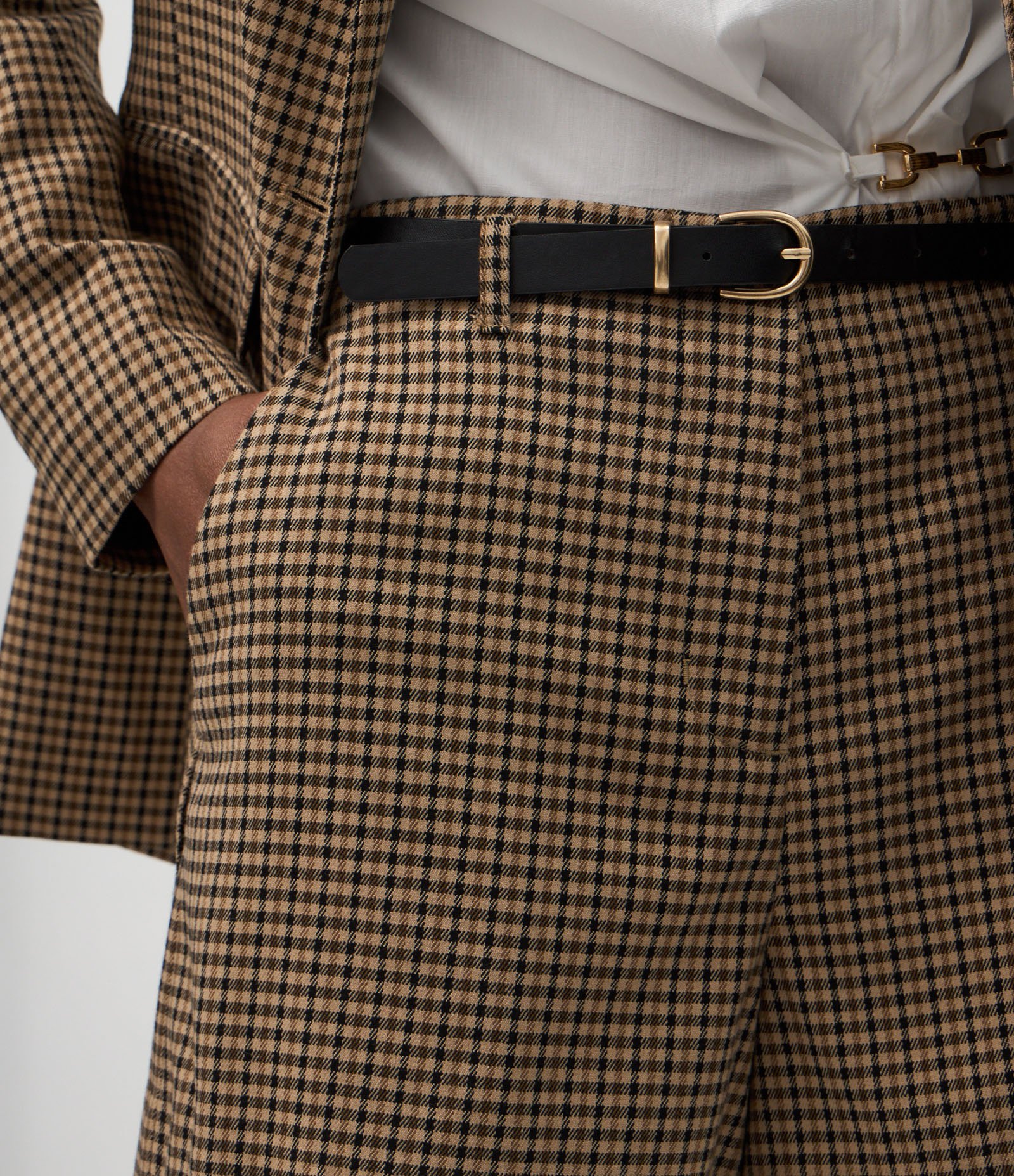 Short Alfaiatado com Estampa Pied de Poule e Cinto Marrom 4