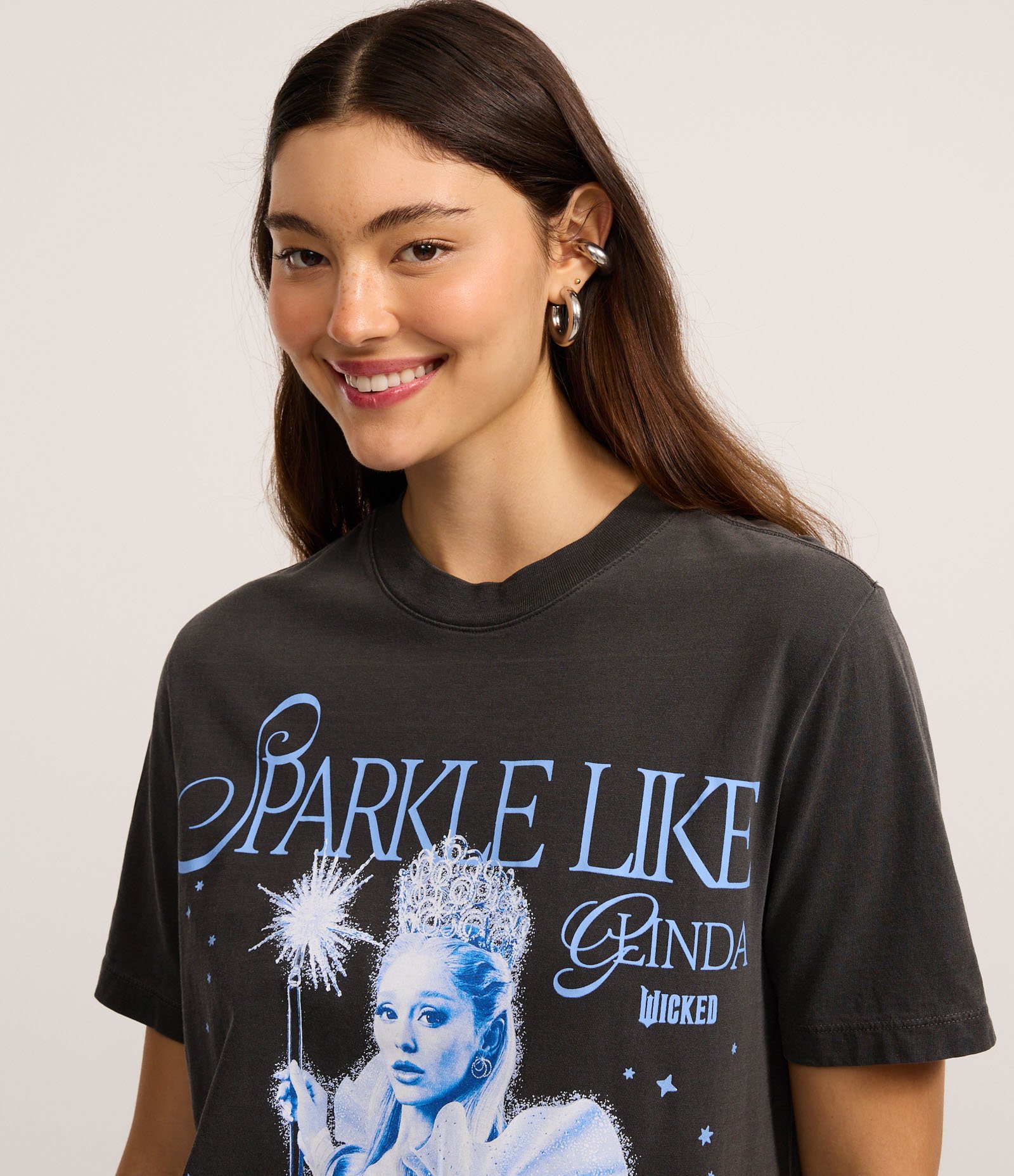 Camiseta T-Shirt em Algodão com Estampa Glinda Estonada Preto 3