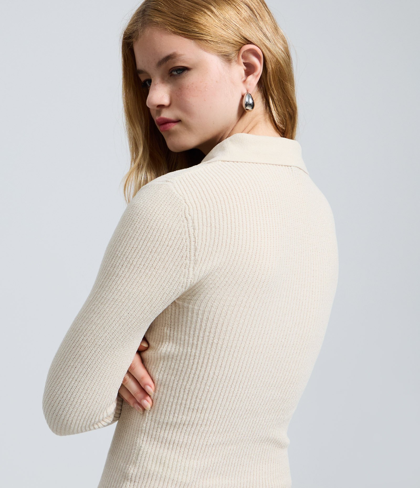 Blusa Manga Longa em Tricô com Gola Polo Ajustada Bege 3