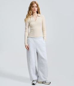 Blusa Manga Longa em Tricô com Gola Polo Ajustada