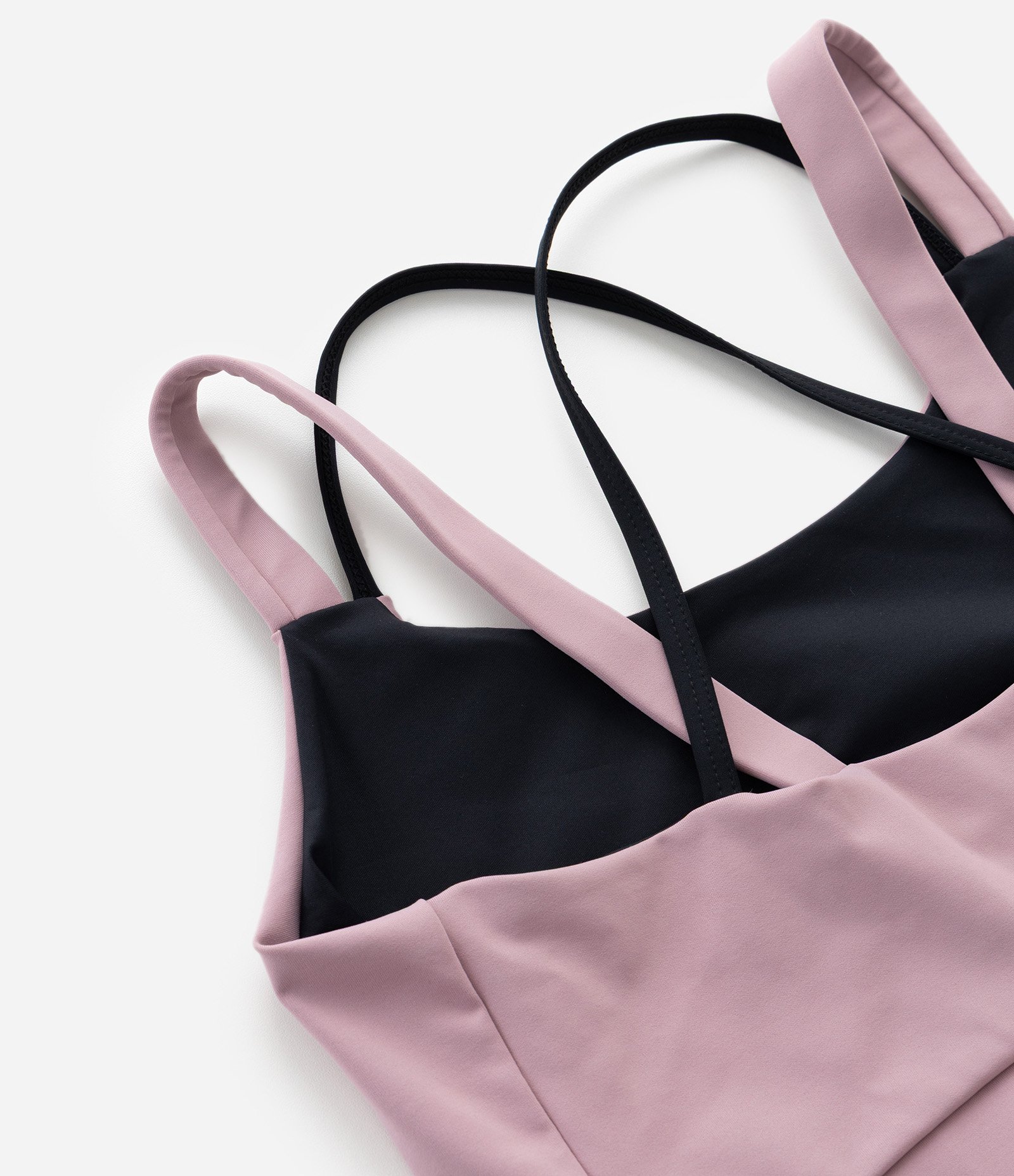 Top Esportivo com Tecnologia Dry e Alças Cruzadas Curve & Plus Size Rosa 9