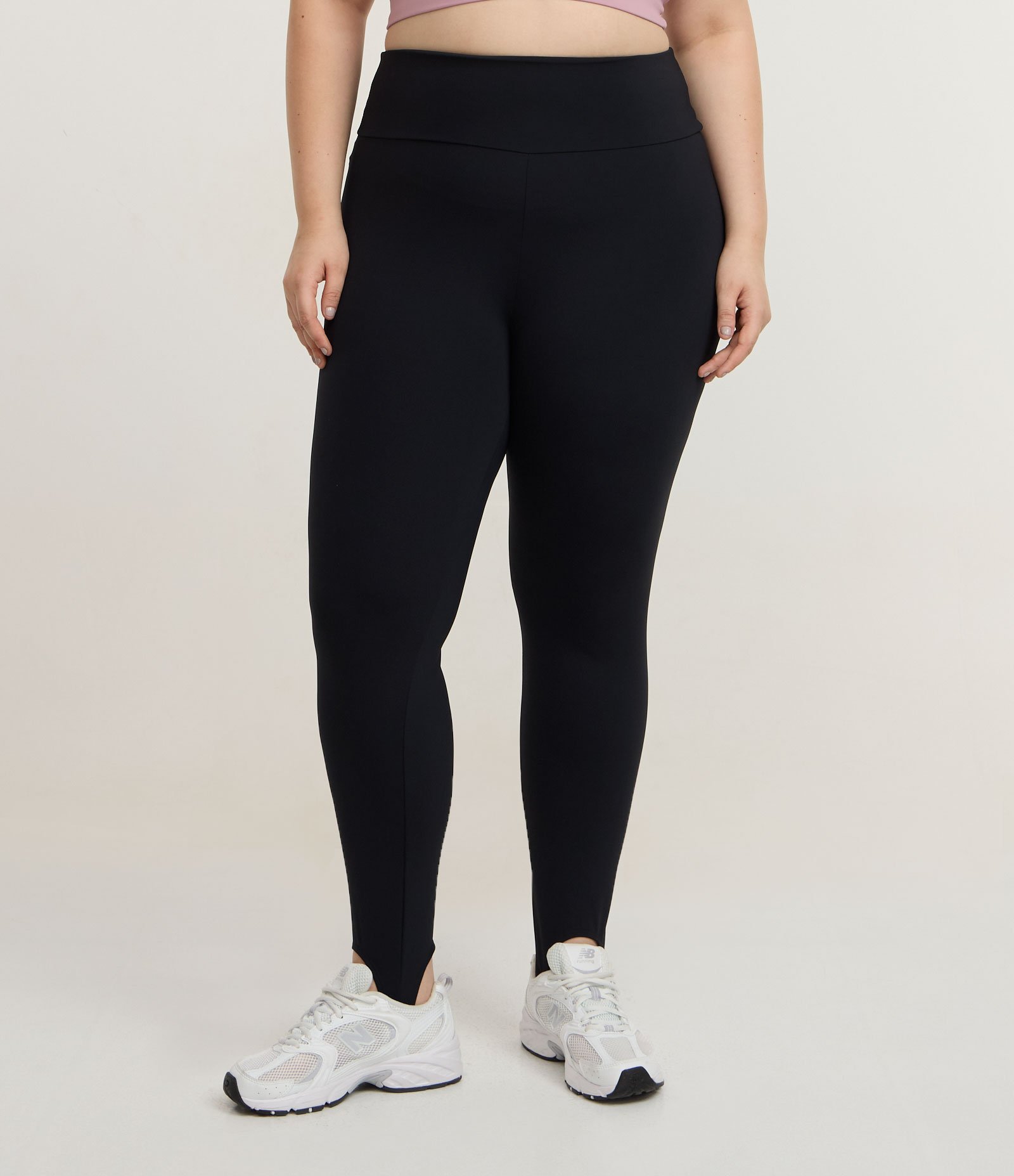Calça Legging Esportiva com Tecnologia Dry e Pezinho Curve & Plus Size Preto 2