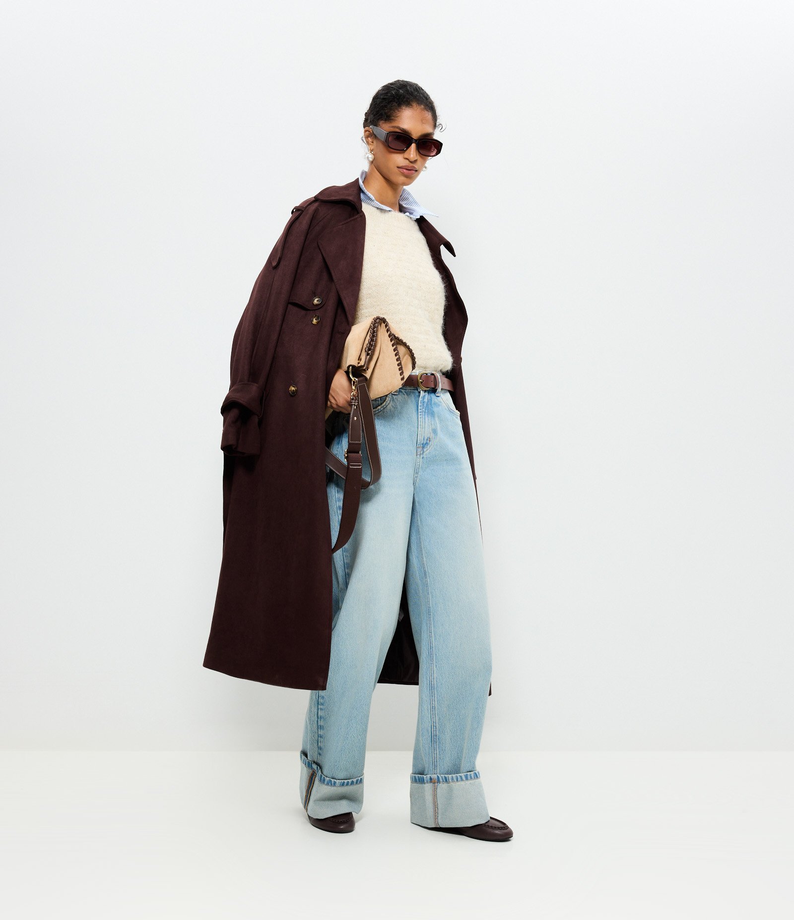 Trench Coat Alongado em Suede com Cinto Marrom Escuro 1