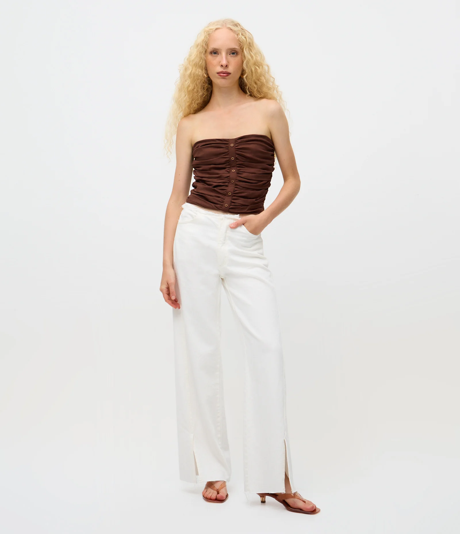 Calça Wide em Sarja com Cintura Baixa e Cós Desfiado Off White 1