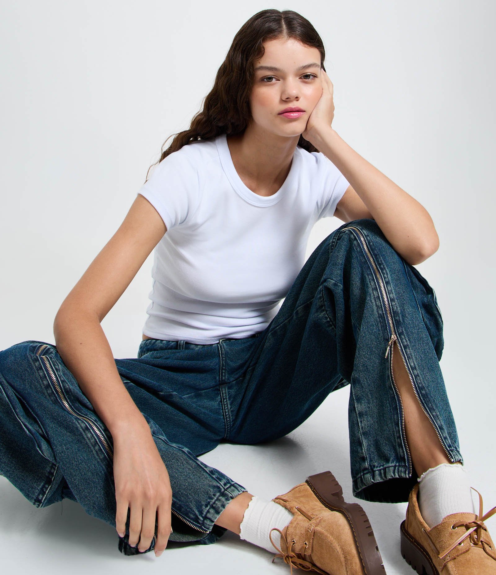 Calça Cargo Loose em Jeans com Bolsos Estruturados Laterais Azul Escuro 5