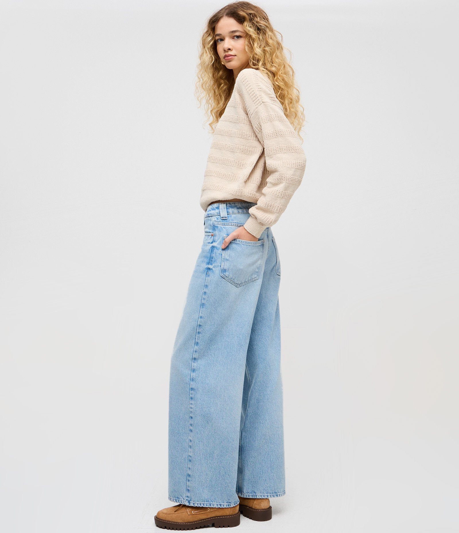 Calça Jeans Wide Leg com Cintura Baixa Azul 3