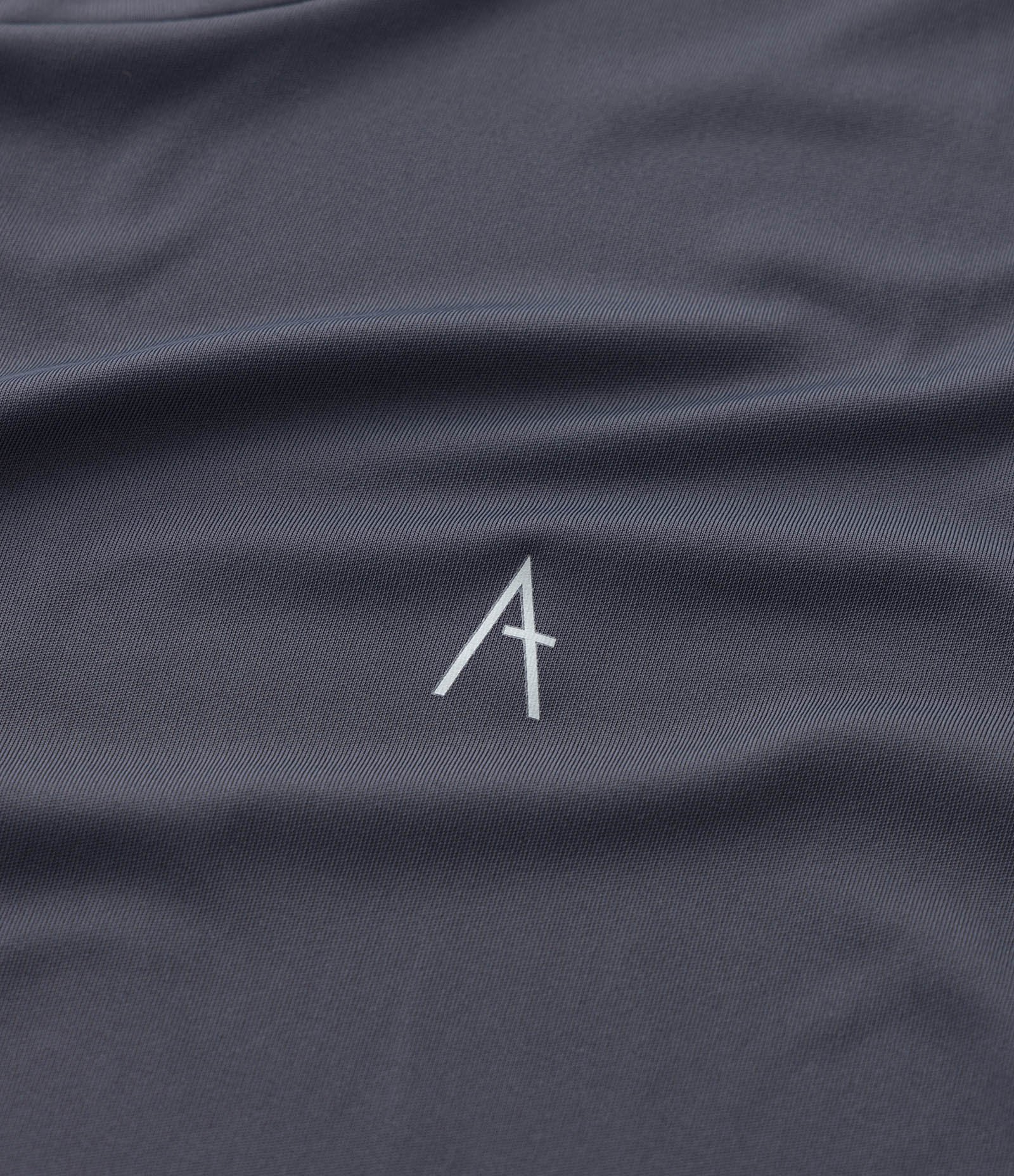 Camiseta Esportiva com Tecnologia Dry Curve & Plus Size Cinza Chumbo 4