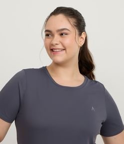 Camiseta Esportiva com Tecnologia Dry Curve & Plus Size