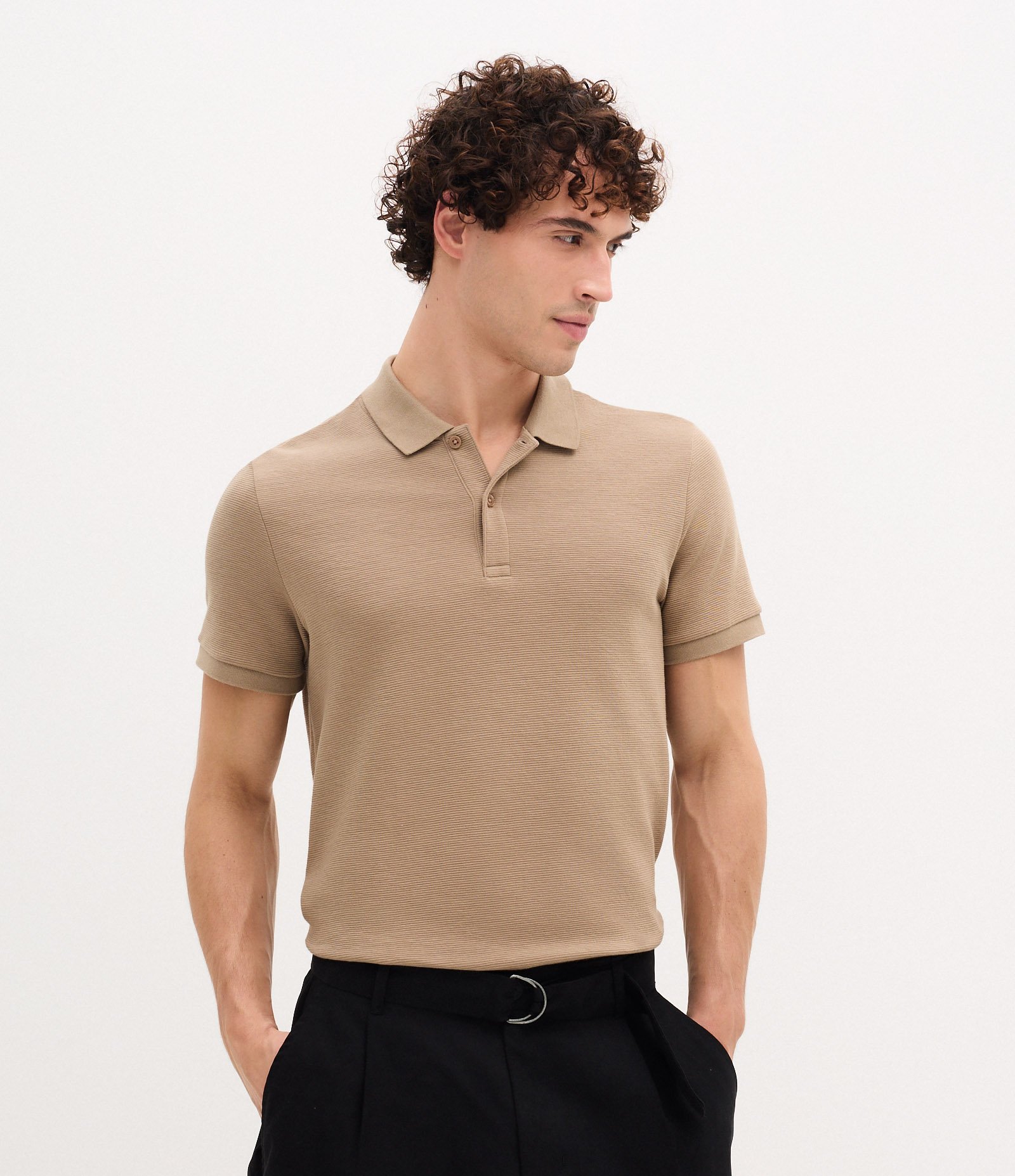 Camisa Polo Slim com Botões e Textura Canelada Marrom Taupe 1