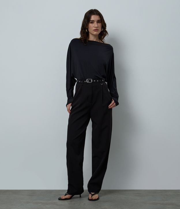 Cor: Preto | Tamanho: M