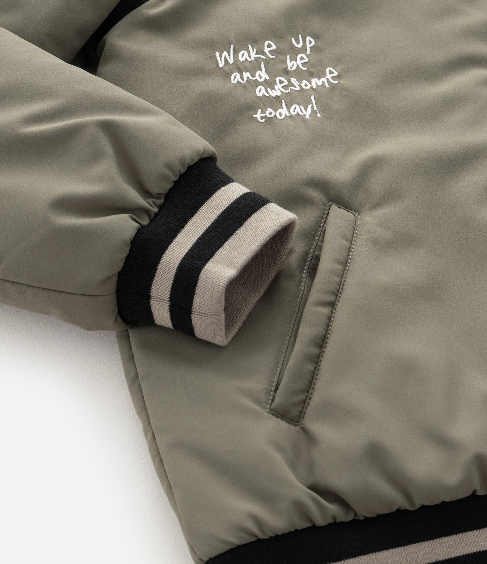 Jaqueta Infantil Bomber College com Bordado – Tam 5 a 14 Anos Verde Militar 5