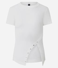 Blusa em Algodão com Abertura Lateral e Ilhoses