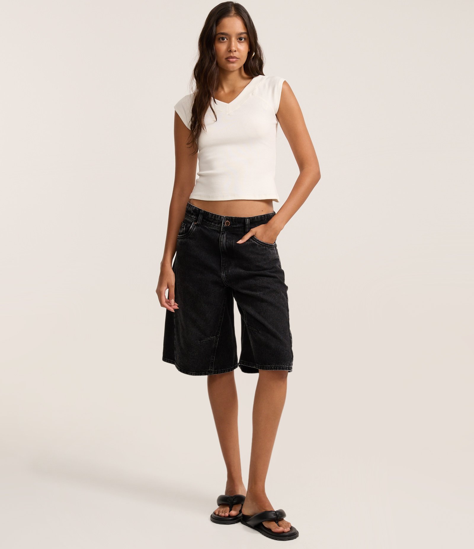 Blusa em Ribana com Decote V Branco 2