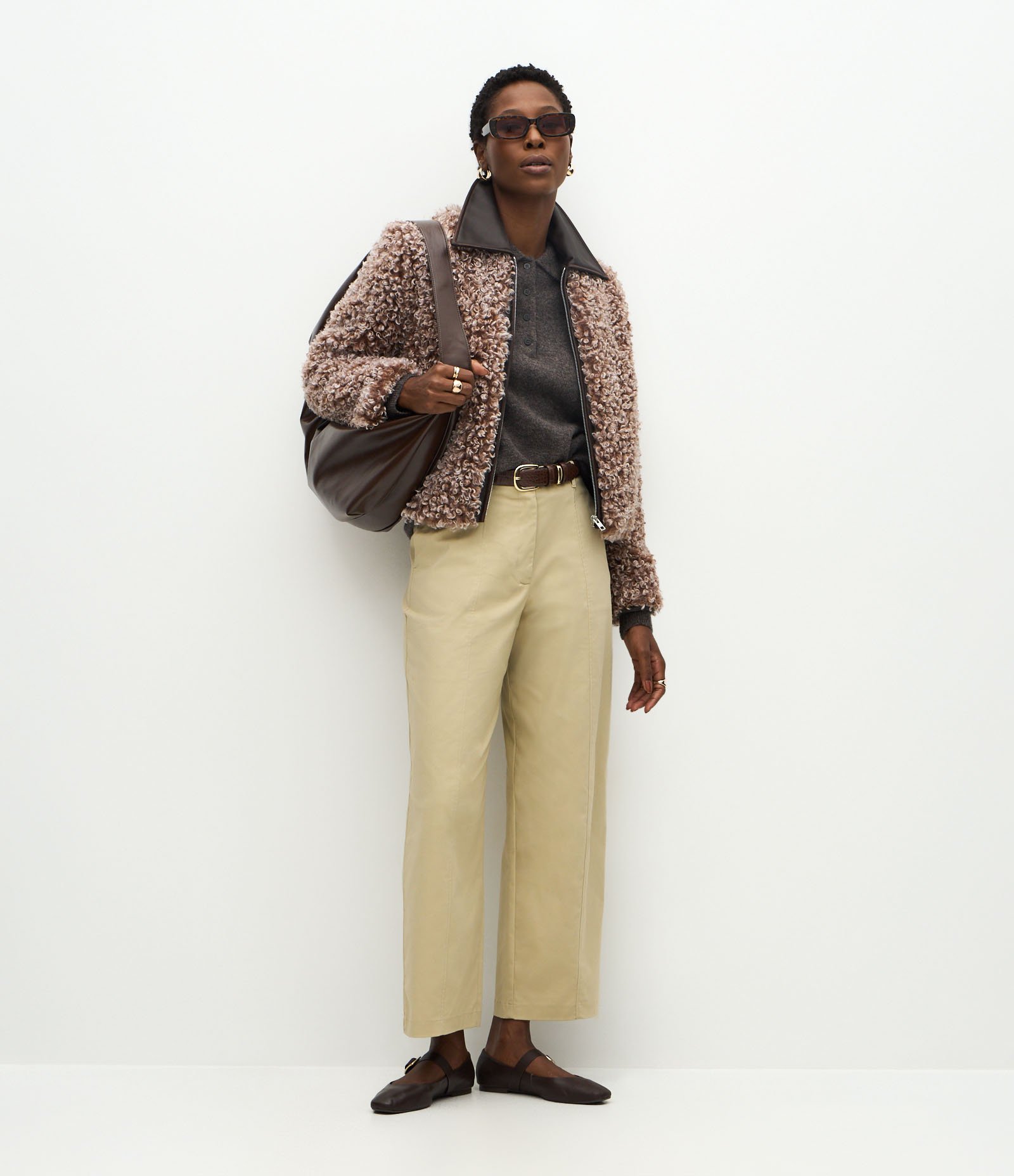 Jaqueta Pesada com Pelos e Gola em PU Marrom 2