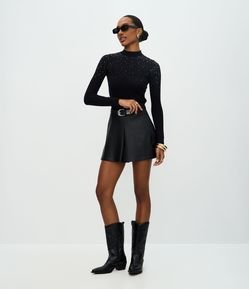 Short Curto em PU com Cinto Ajustável