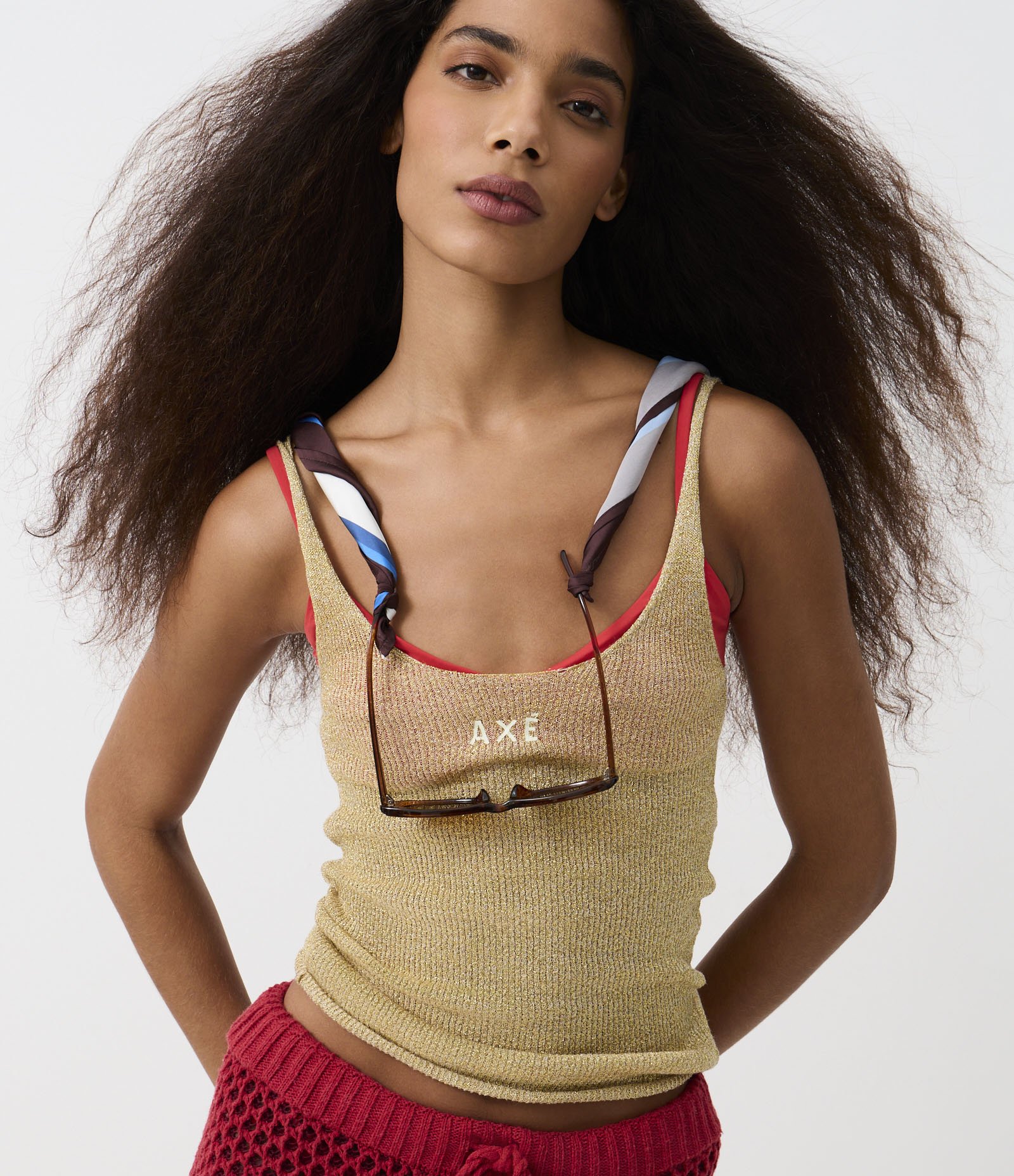 Blusa de Alça em Tricô com Estampa Axé e Efeito Metalizado Dourado 2