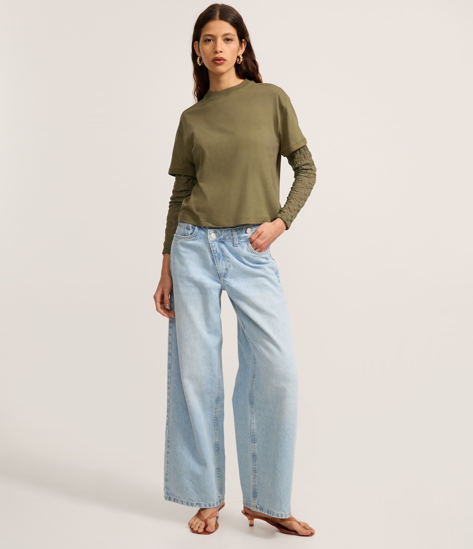 Blusa em Algodão com Manga em Renda Verde 2