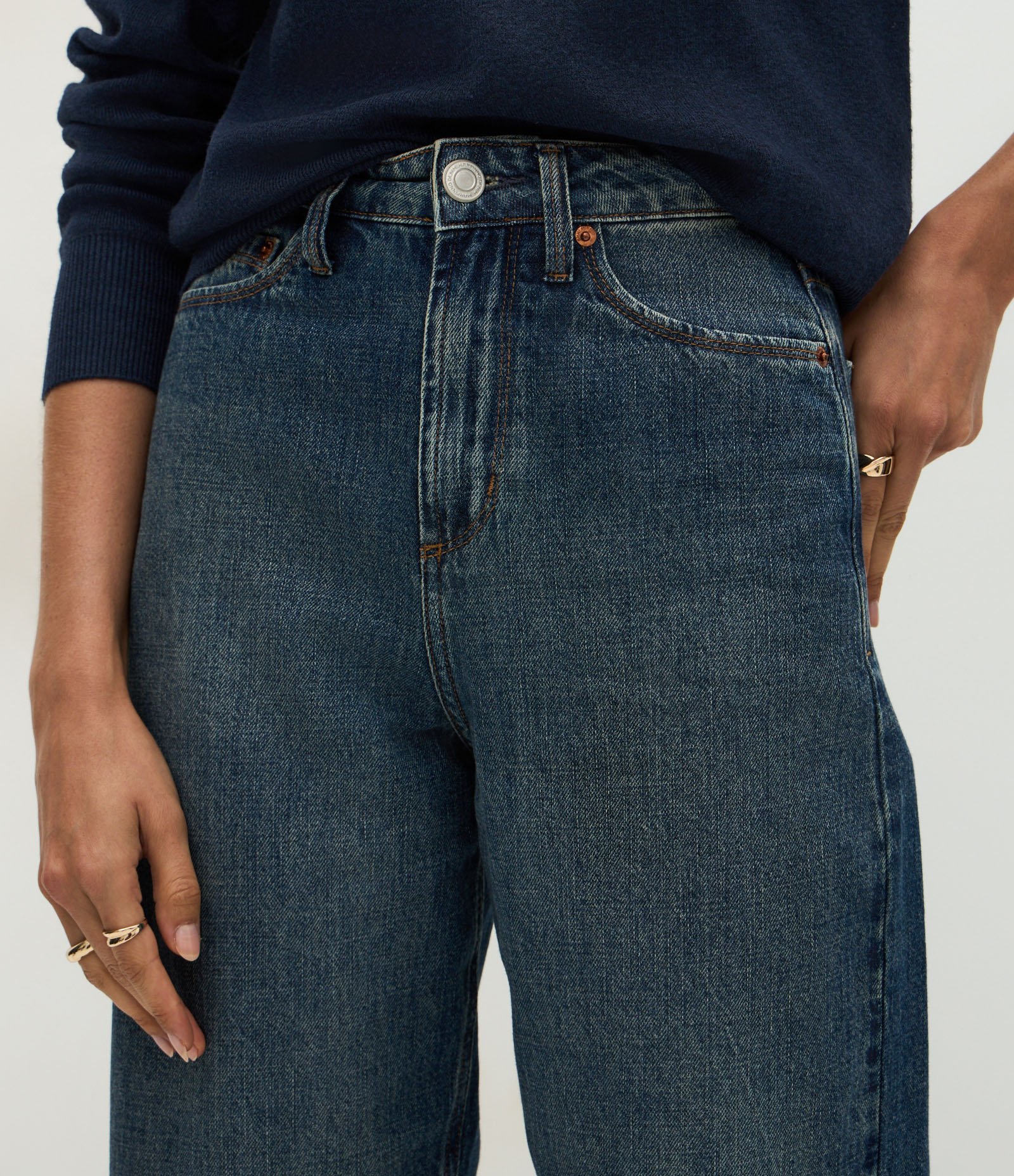 Calça Carrot em Jeans com Cintura Alta Azul 4