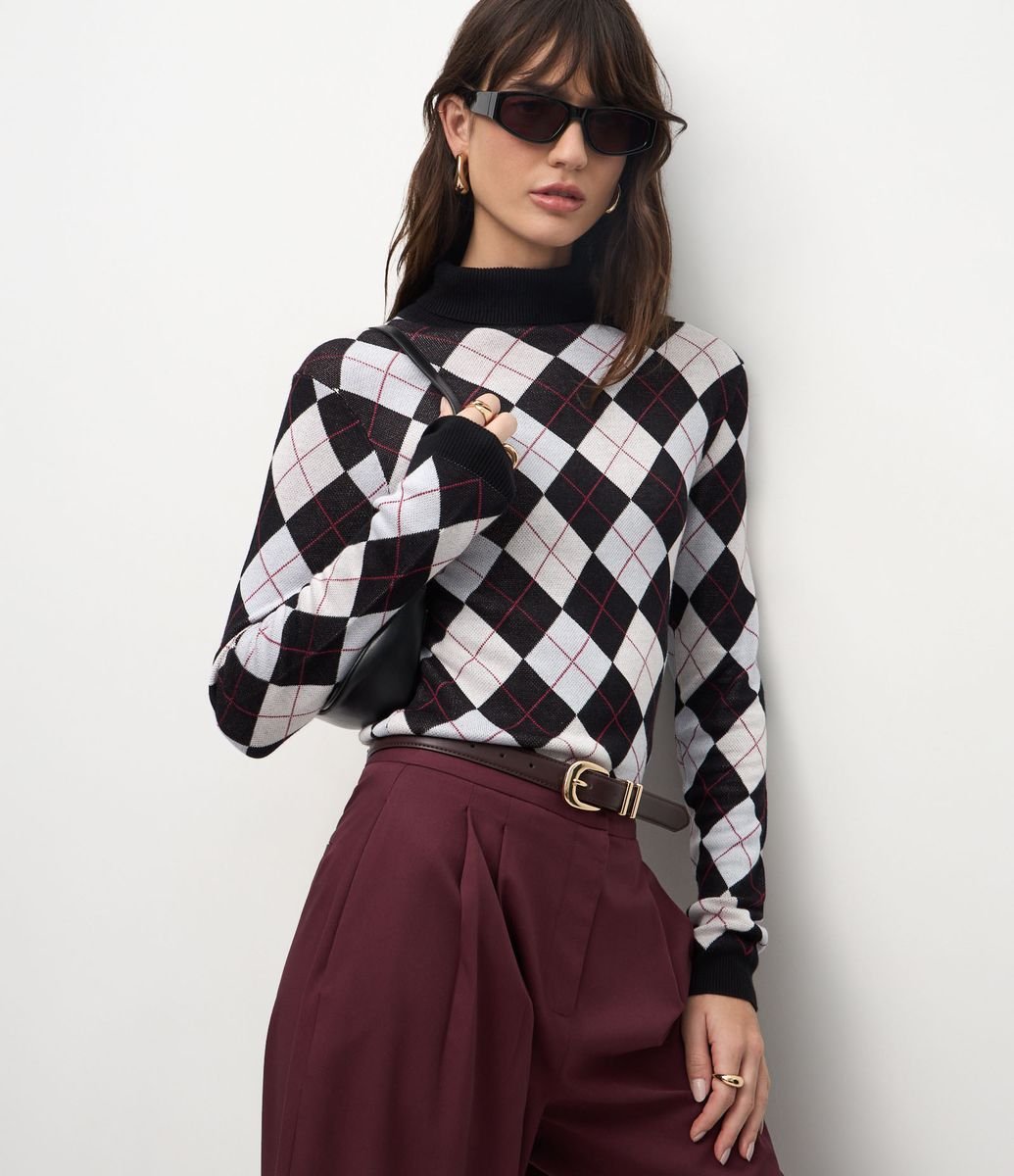 Blusa Tricô Argyle Xadrez com Gola Alta Preto
