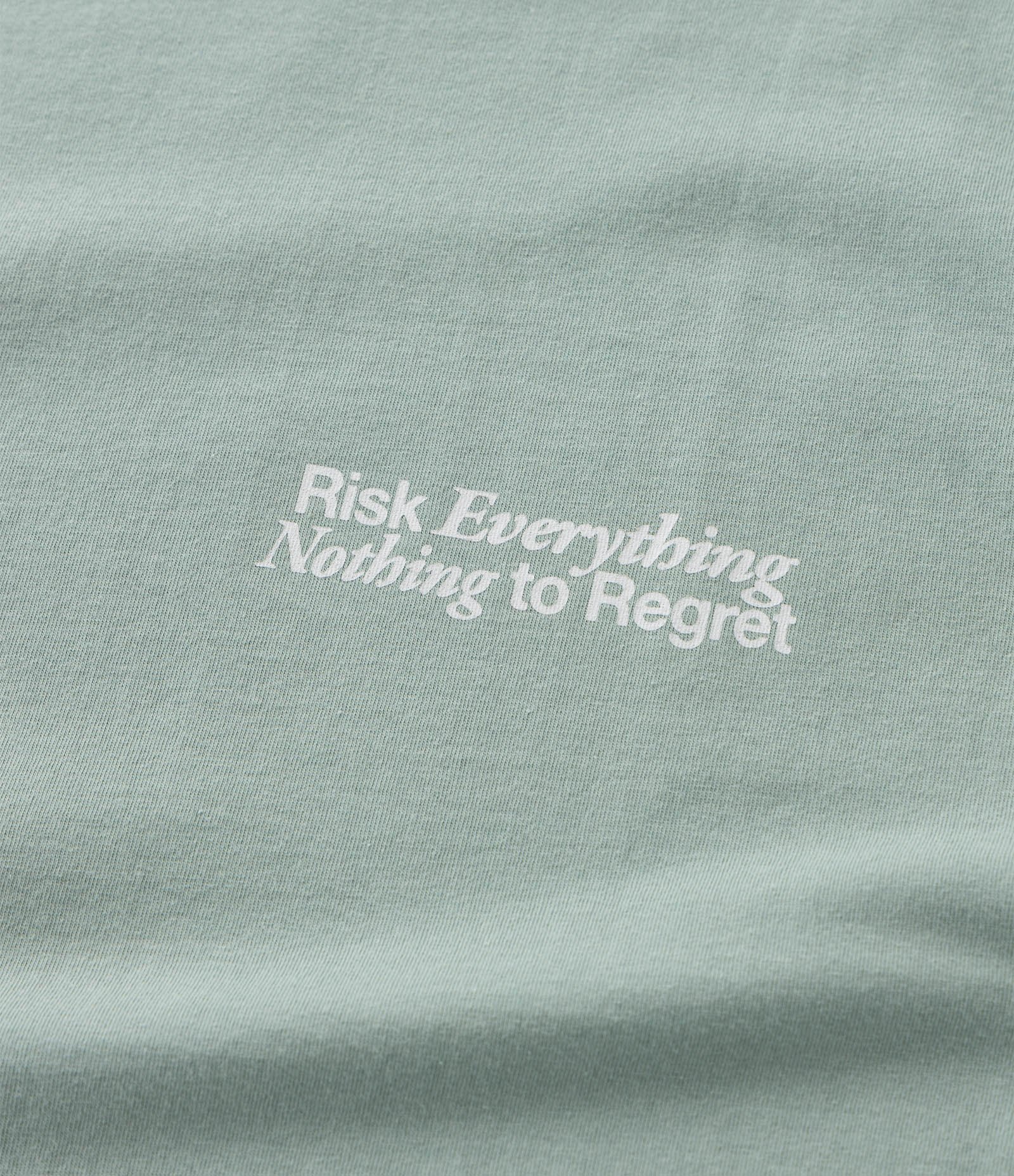 Camiseta Boxy em Algodão com Estampa Lettering Verde 7