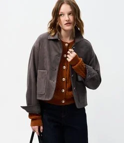 Jaqueta Estruturada em Suede com Bolsos Frontais