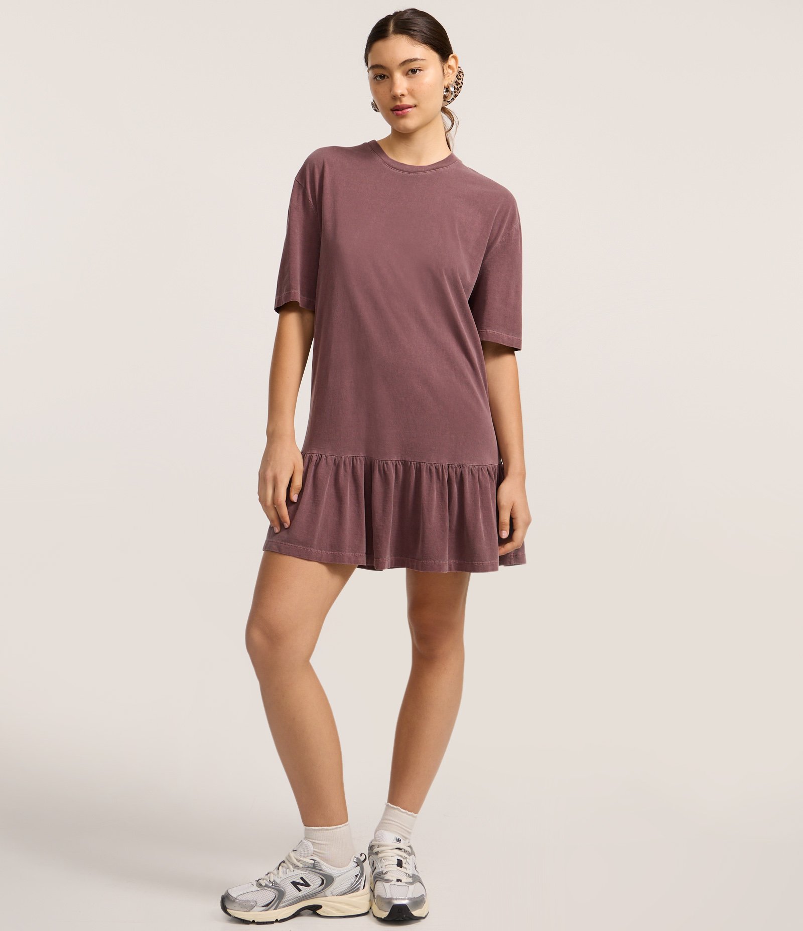 Vestido T-Shirt em Algodão com Babado na Barra Marrom Estonado 2