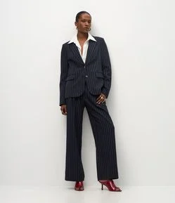 Calça Wide Leg Alfaiatada com Estampa Risca de Giz