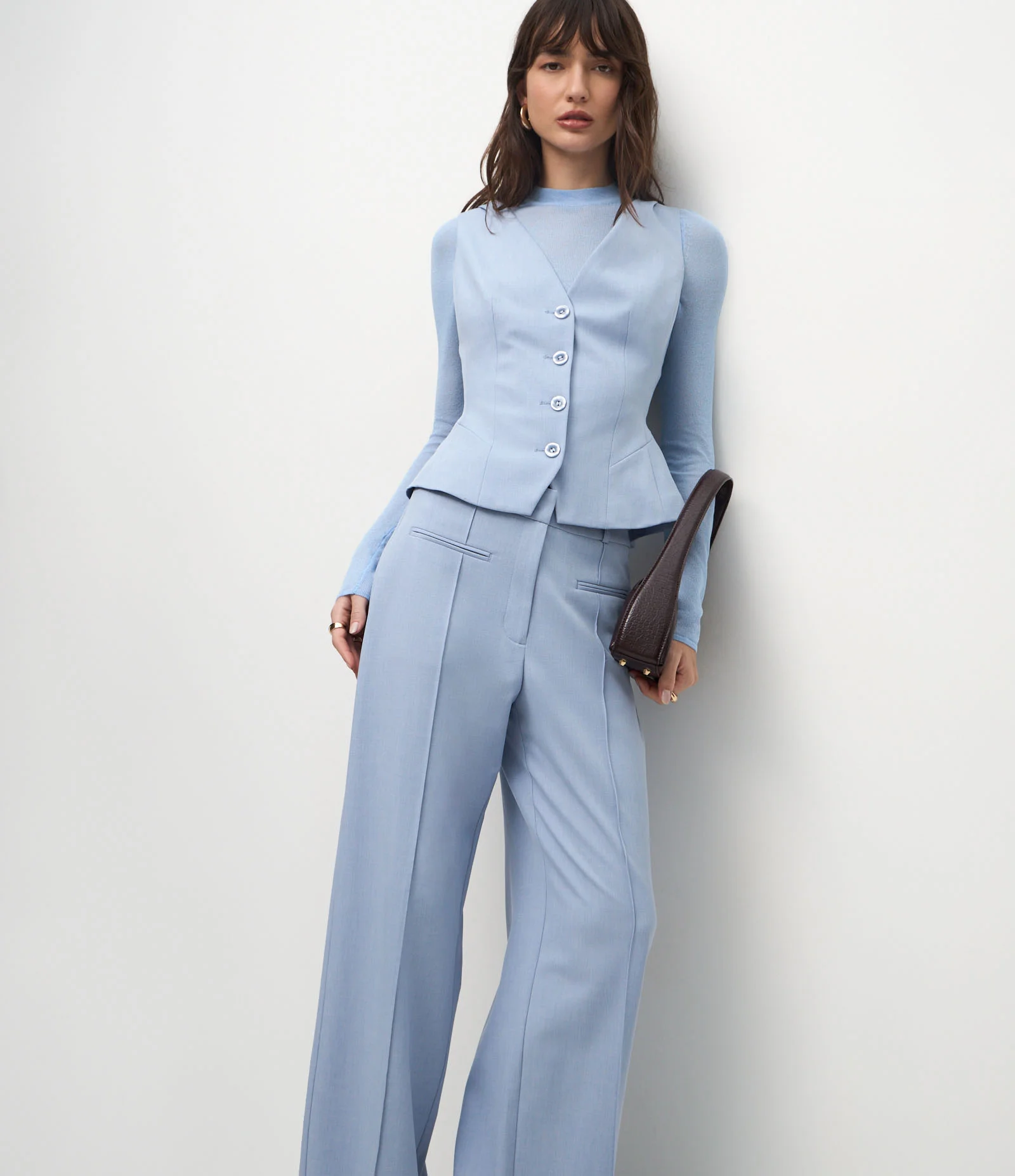 Calça Wide Leg de Alfaiataria com Recortes Frontais Azul 2
