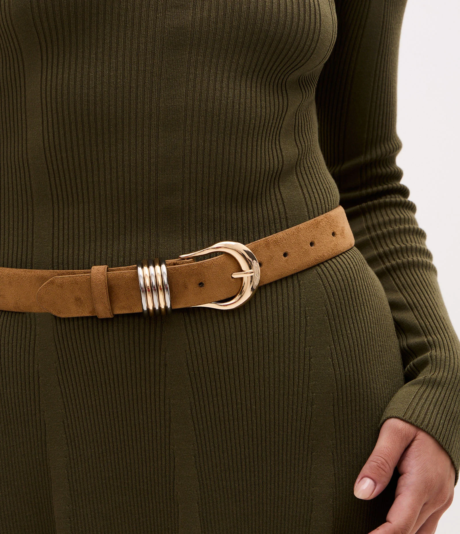 Cinto Médio em Suede com Fivela e Passante Reforçado Marrom 2