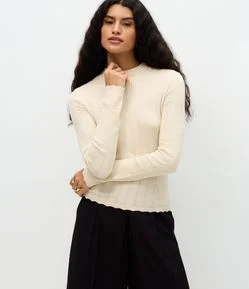 Blusa Regular em Tricô com Ponto Furadinho