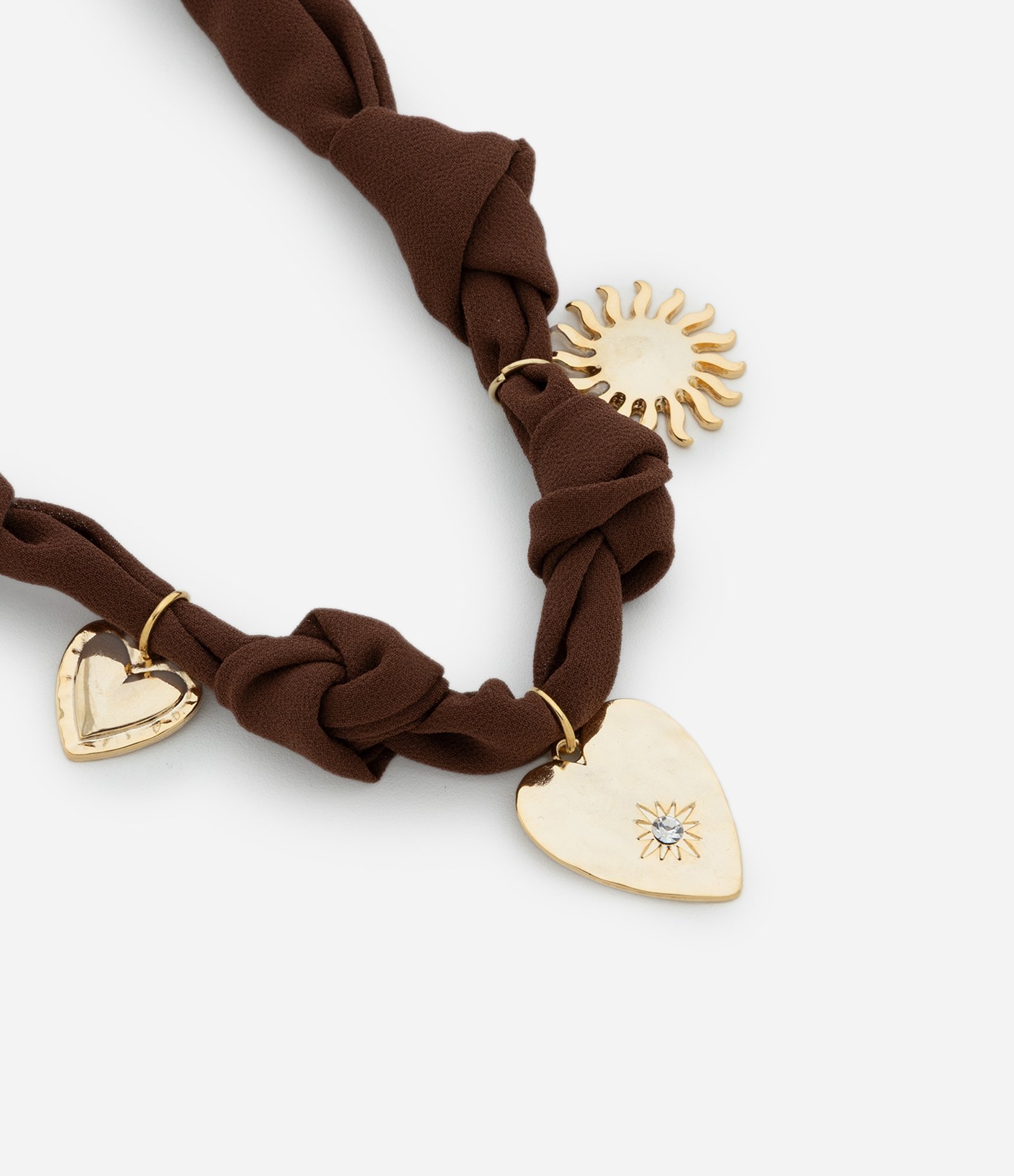 Colar Curto em Tecido Chiffon com Pingentes de Sol e Coração Marrom 1