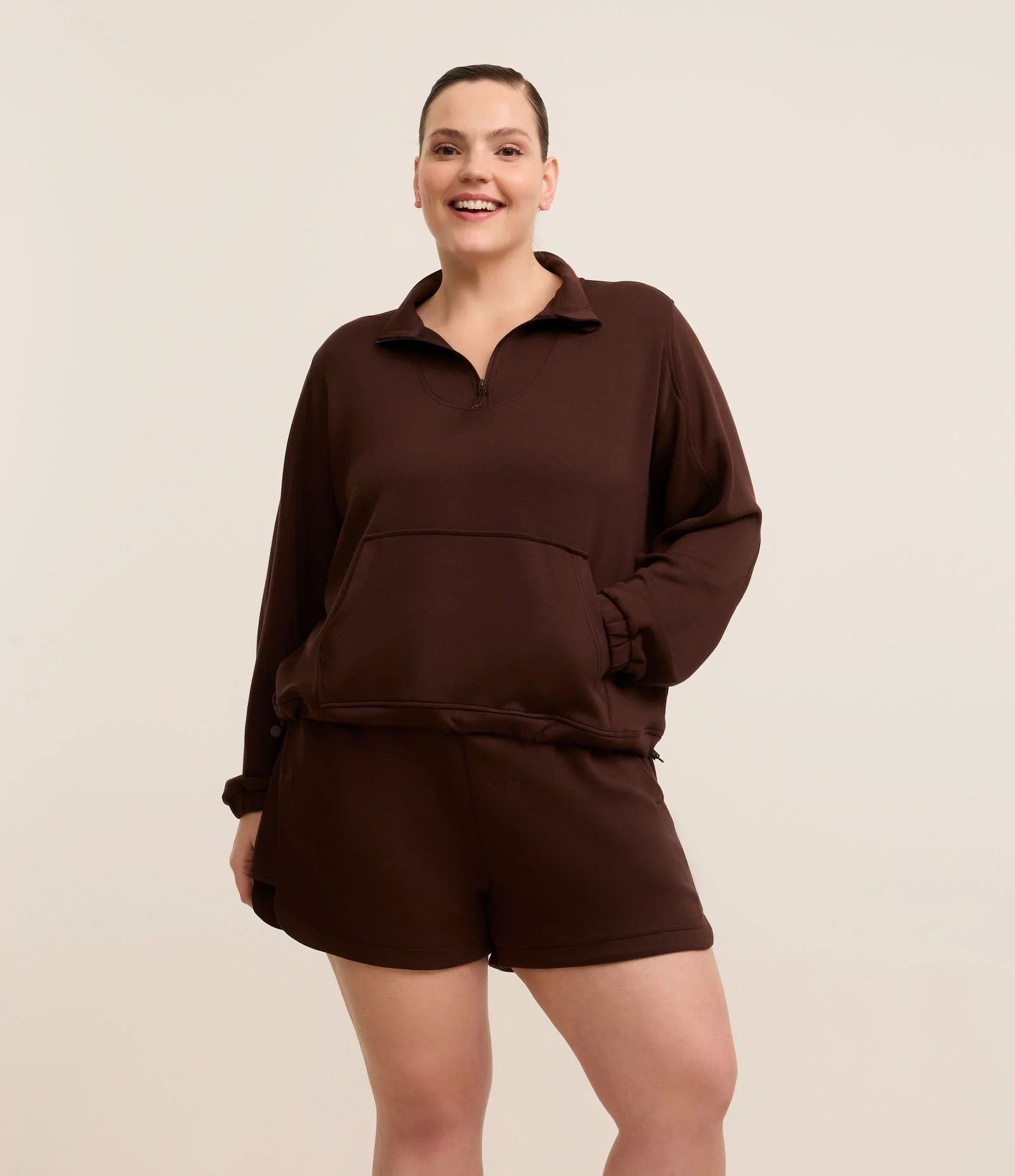 Jaqueta Fechada Esportiva com Regulador Lateral Curve & Plus Size Marrom 2