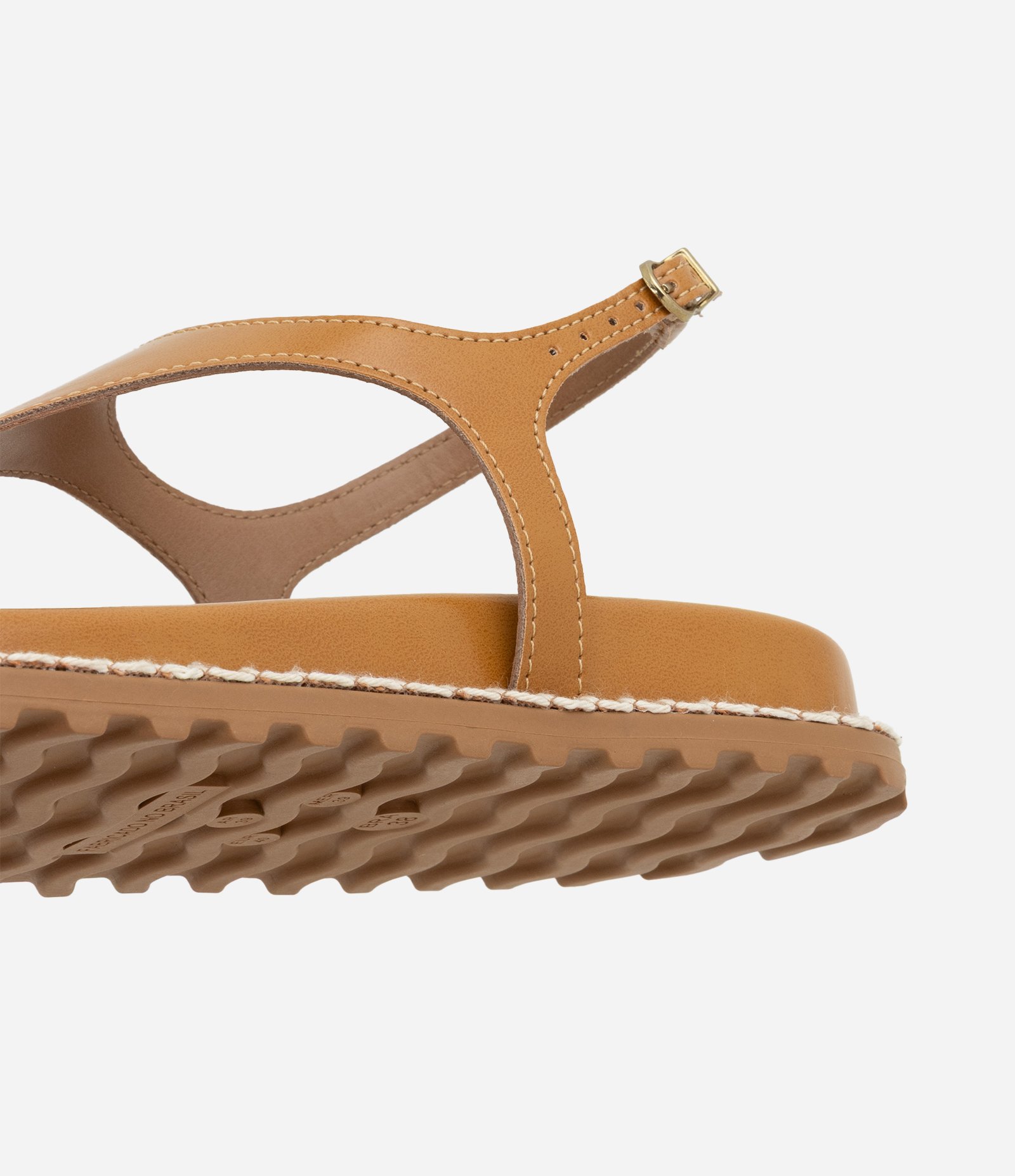 Sandália Rasteira com Dedeira e Detalhe Bold Marrom Caramelo 5