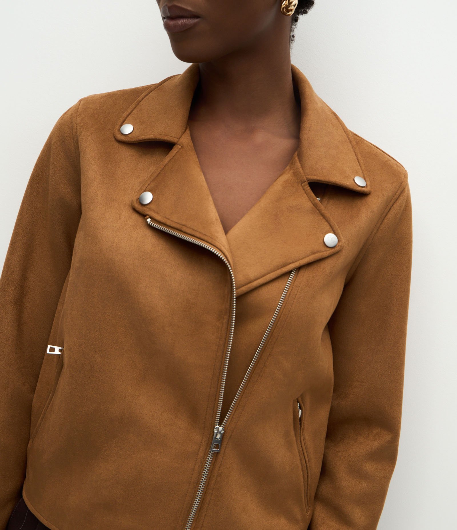 Jaqueta em Suede com Zíper Assimétrico Marrom 4