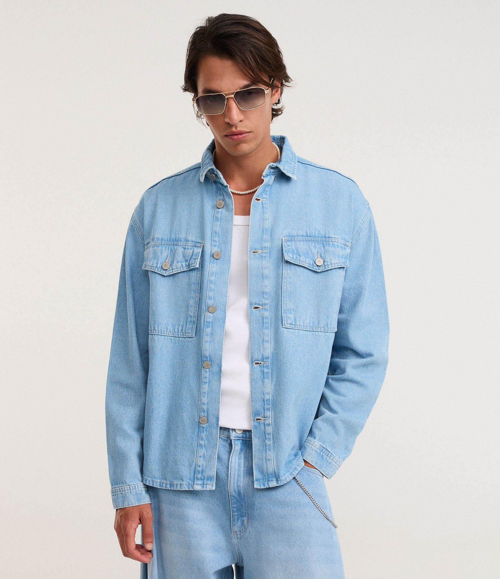 Camisa Oversized Boxy em Jeans com Efeito Marmorizado Azul Claro 1
